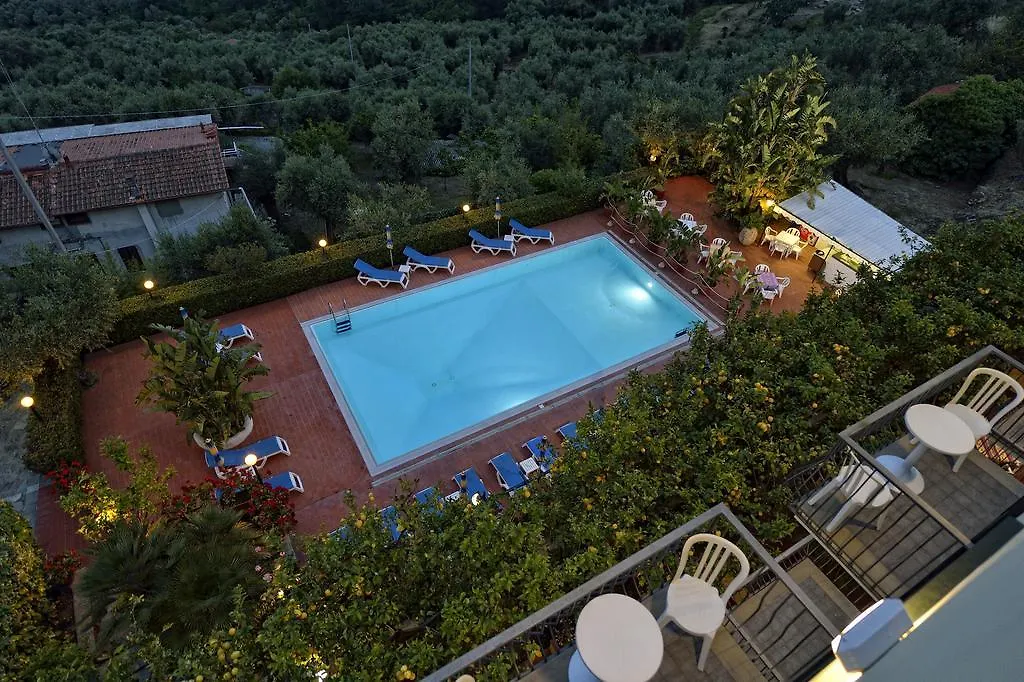 *** Aparthotel Residence Elvira Diano Marina Italy