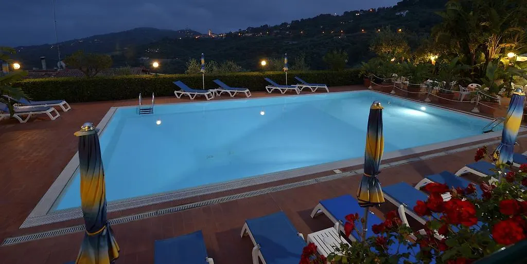 Residence Elvira Diano Marina Aparthotel