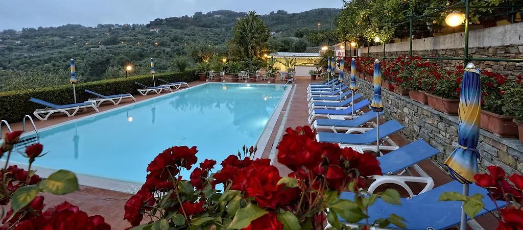 Residence Elvira Diano Marina Italy